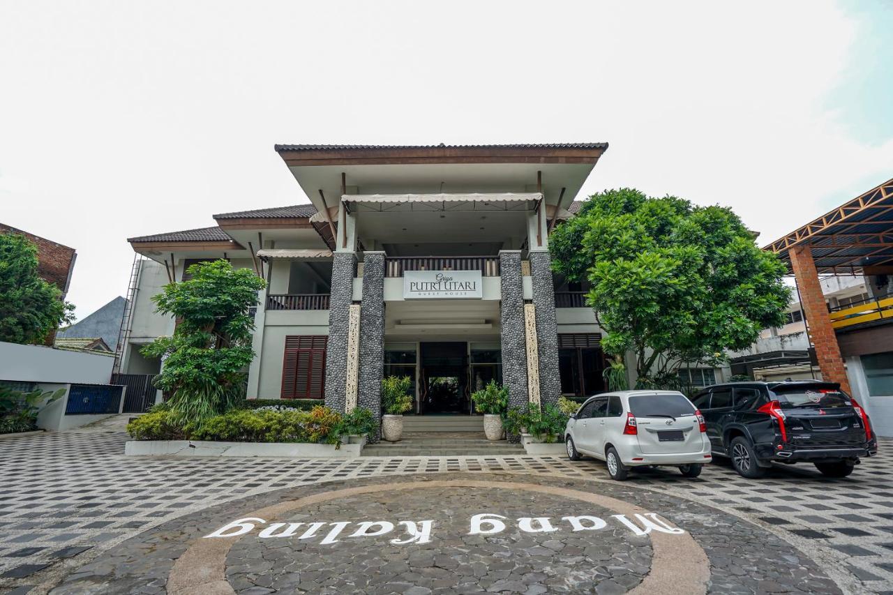 Oyo 282 Putri Utari Residence Malang Exteriér fotografie