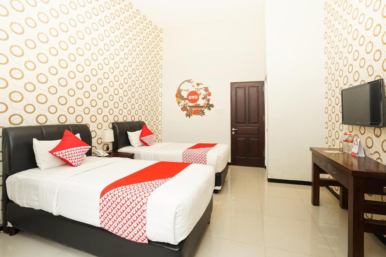 Oyo 282 Putri Utari Residence Malang Exteriér fotografie