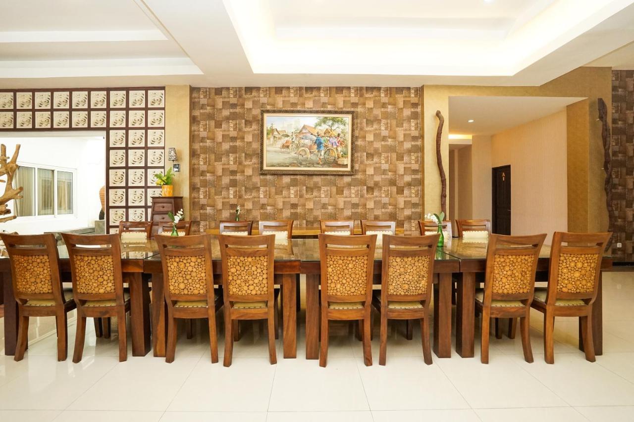 Oyo 282 Putri Utari Residence Malang Exteriér fotografie