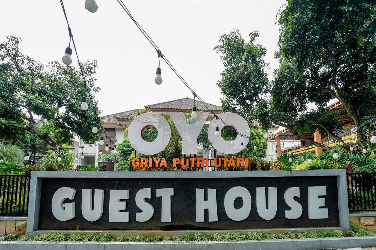 Oyo 282 Putri Utari Residence Malang Exteriér fotografie
