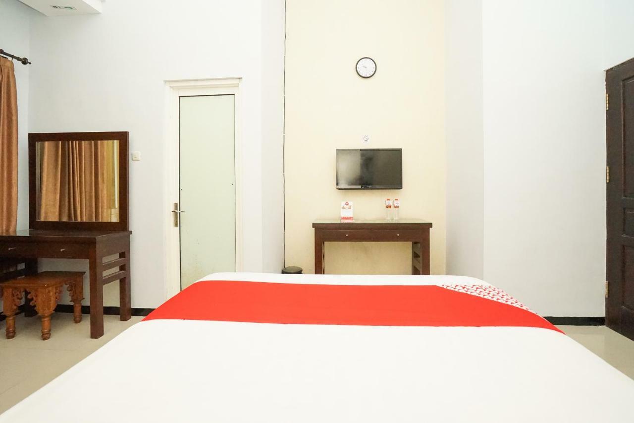 Oyo 282 Putri Utari Residence Malang Exteriér fotografie