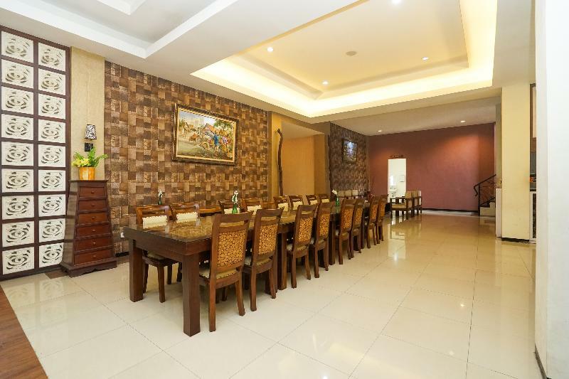 Oyo 282 Putri Utari Residence Malang Exteriér fotografie